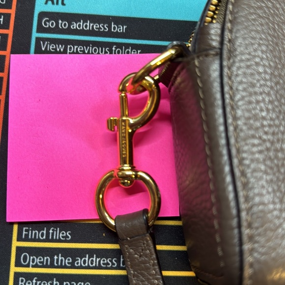 Marc Jacobs The Shutter Crossbody - Picture 9 of 9